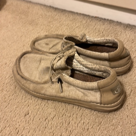 Men’s Hey Dudes Tan - Picture 2 of 4